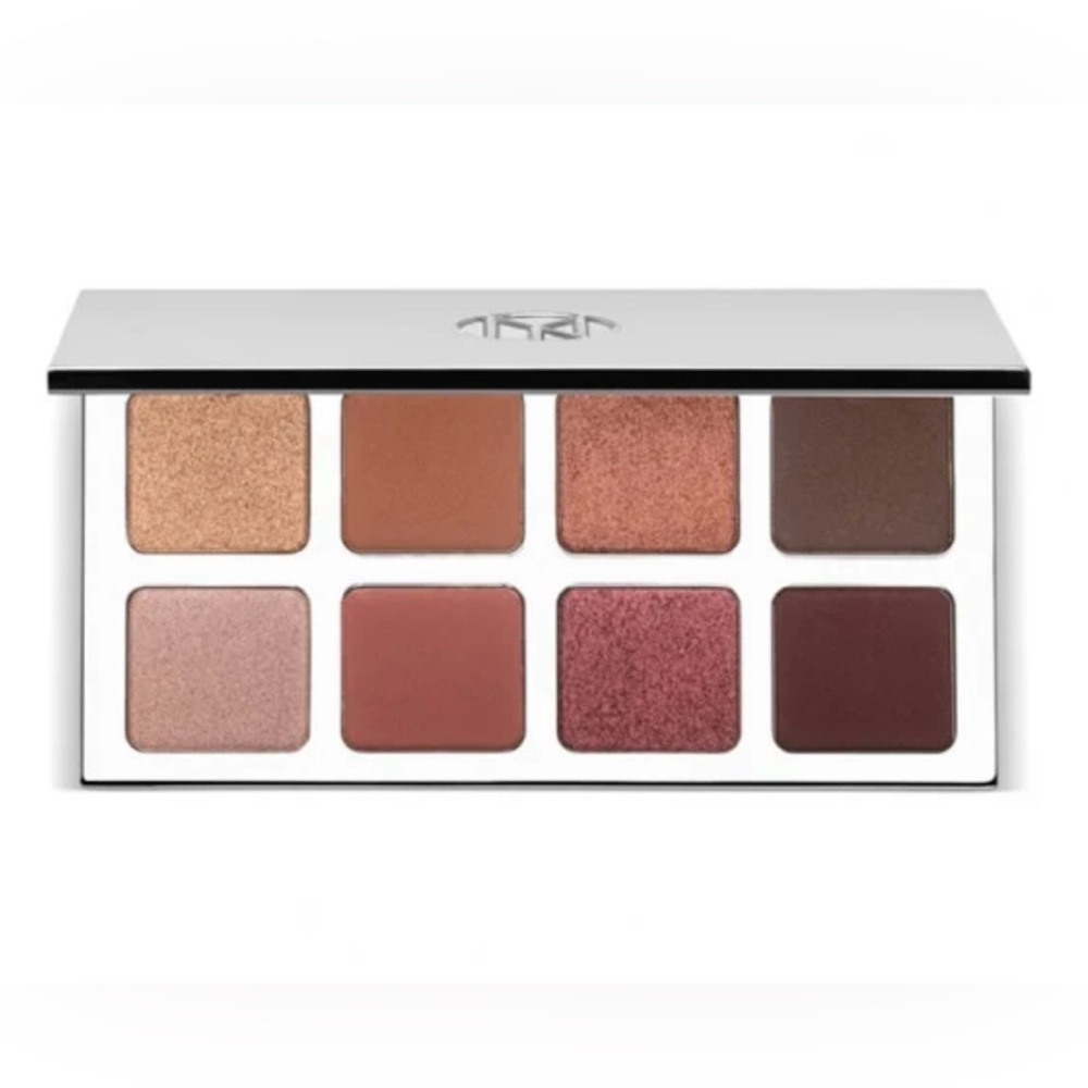IL MAKIAGE Color Boss Master Palette in Treat Yo’Self